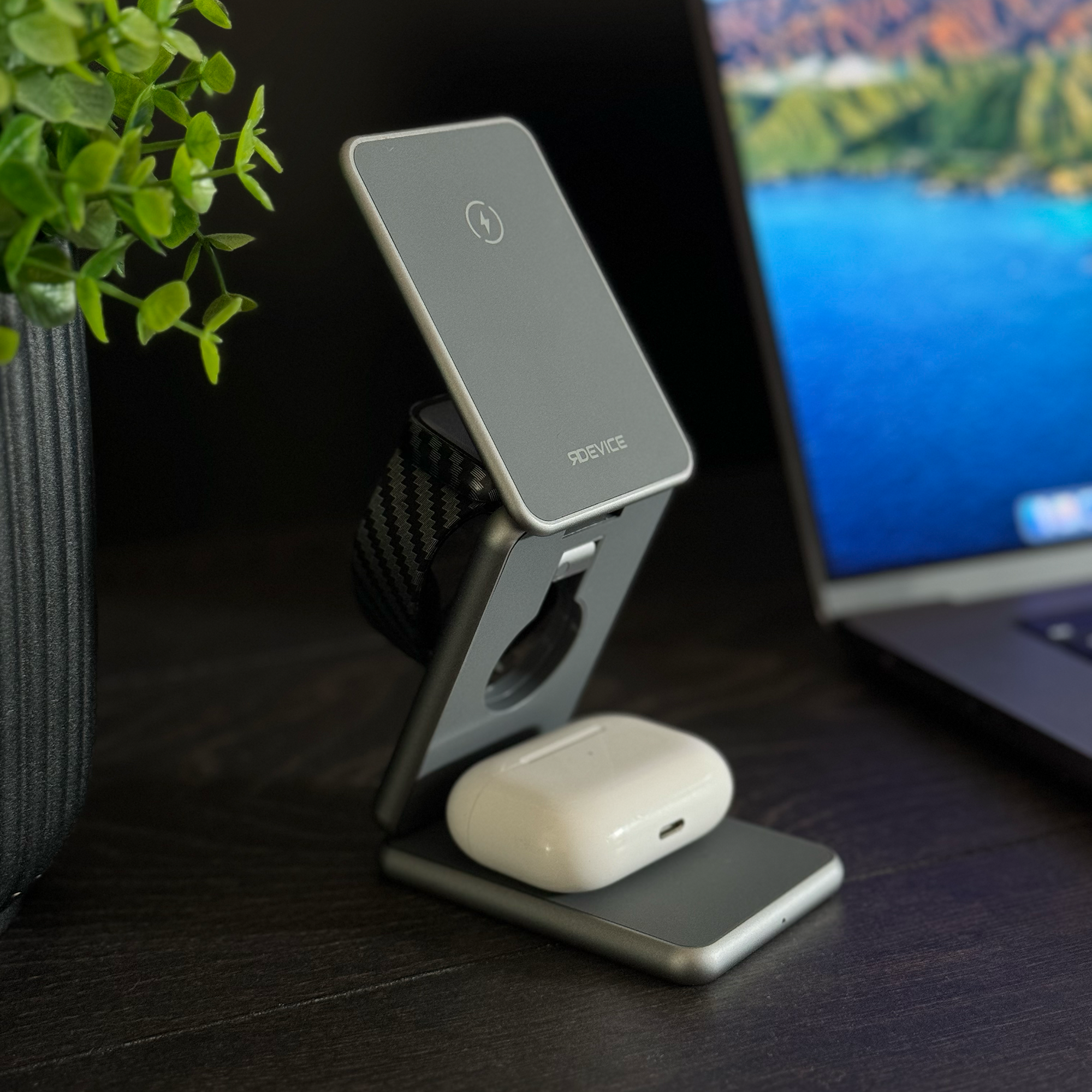 RD Ultra Kompakte 3-in-1-Ladestation V2