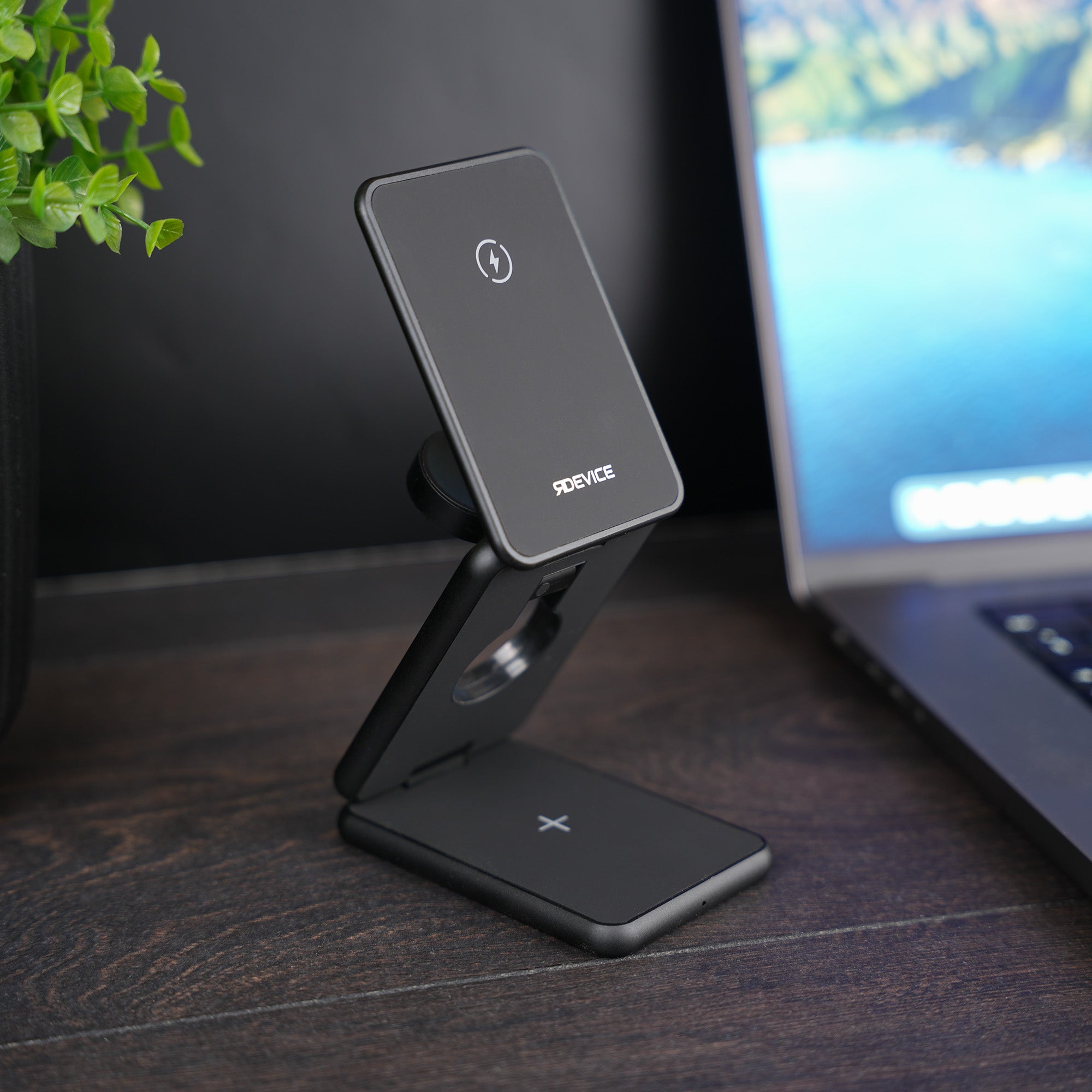 RD Ultra Kompakte 3-in-1-Ladestation V2